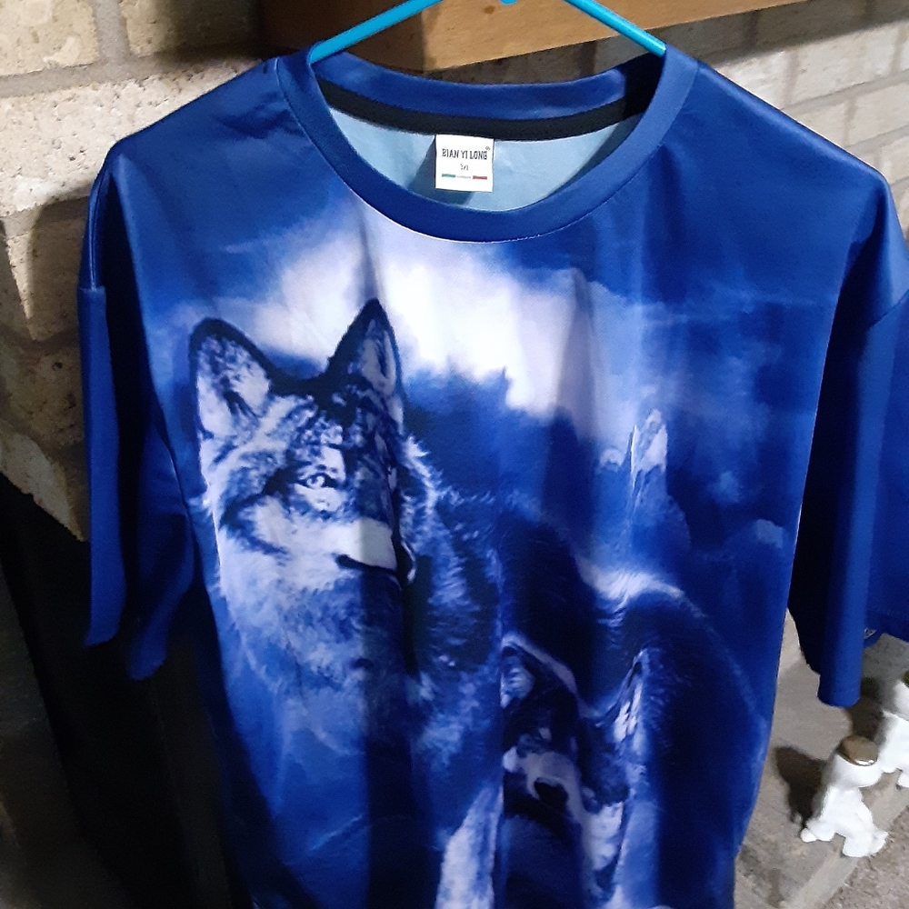 All over print wolf shirt